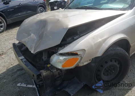 2000 Toyota Camry Le from USA, damaged, VIN 4T1BG22K6YU934243